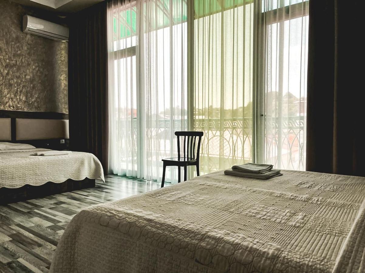 Discovery Hotel Kutaisi Bagian luar foto