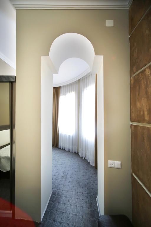 Discovery Hotel Kutaisi Ruang foto