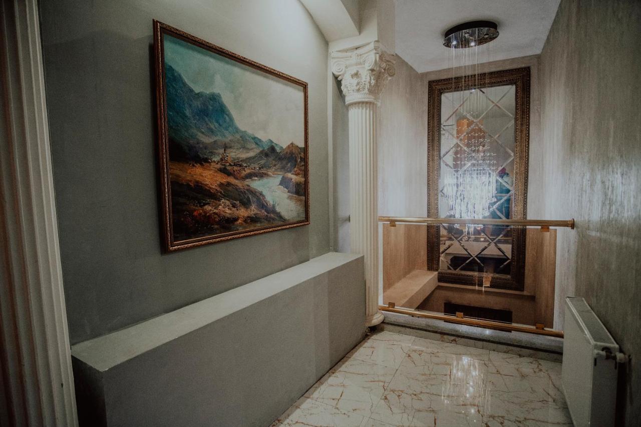 Discovery Hotel Kutaisi Bagian luar foto