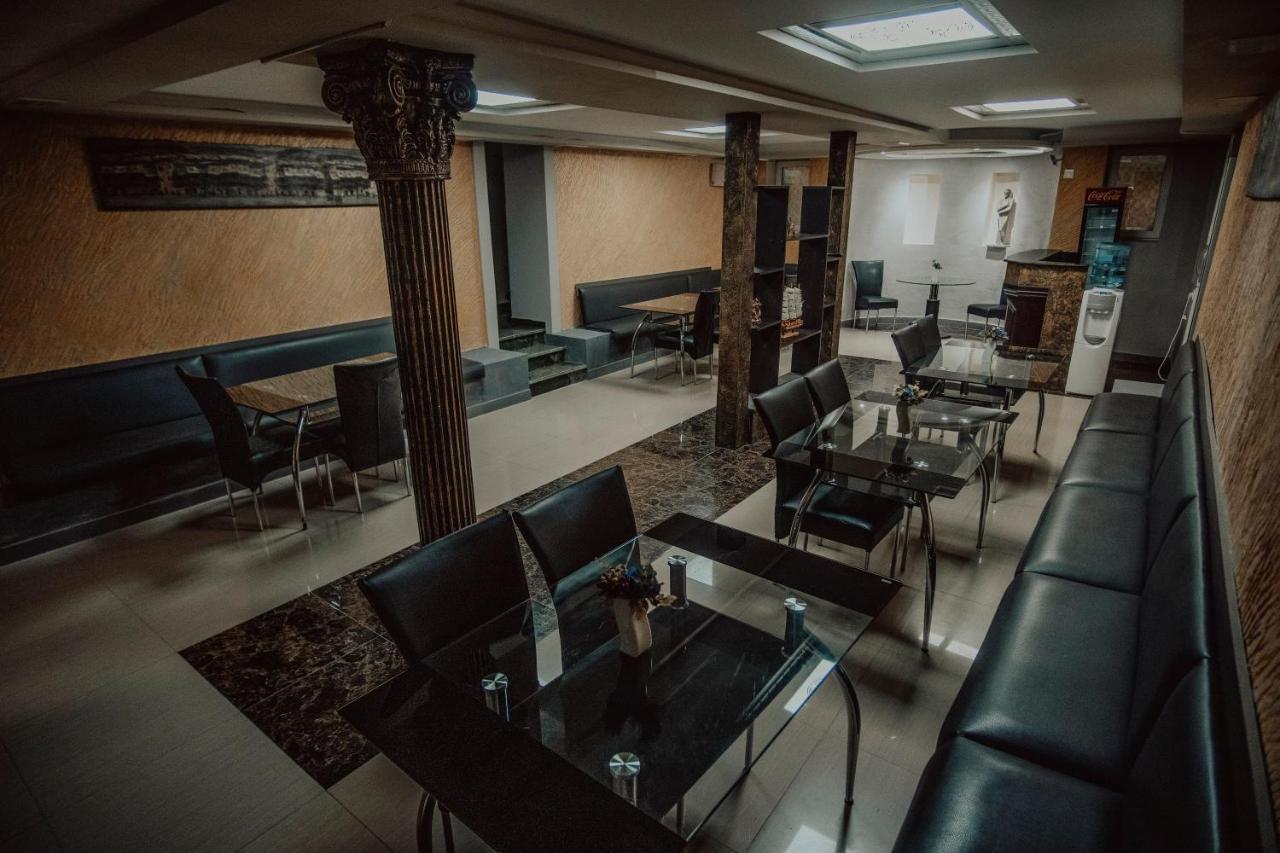Discovery Hotel Kutaisi Bagian luar foto