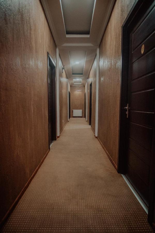 Discovery Hotel Kutaisi Bagian luar foto